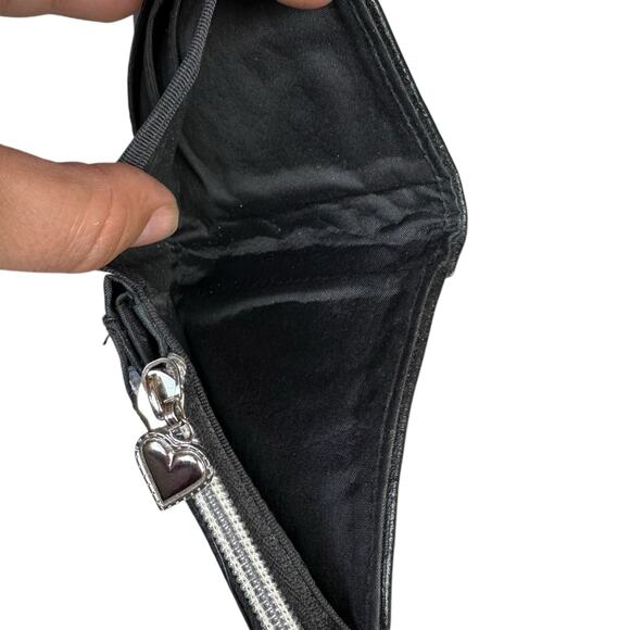 Women's Wallet Beaded Dog Billfold - Picture 7 of 10